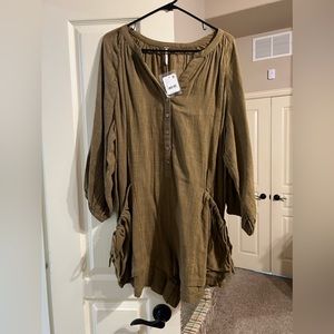 Nwt free People romper size Large